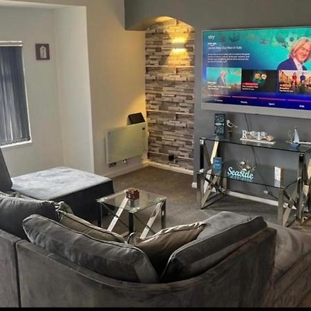 Sea View Apartment Large Balcony Whirlpool Bath 2 Bedrooms Sky Glass Tv Bridlington Bagian luar foto