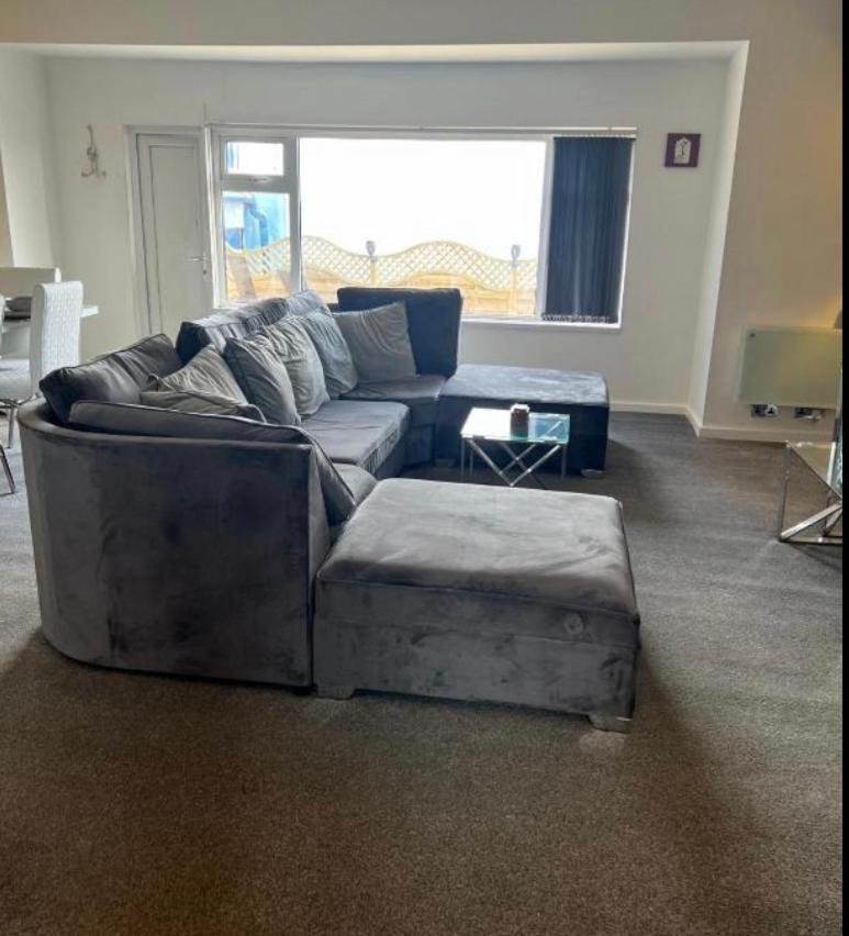 Sea View Apartment Large Balcony Whirlpool Bath 2 Bedrooms Sky Glass Tv Bridlington Bagian luar foto